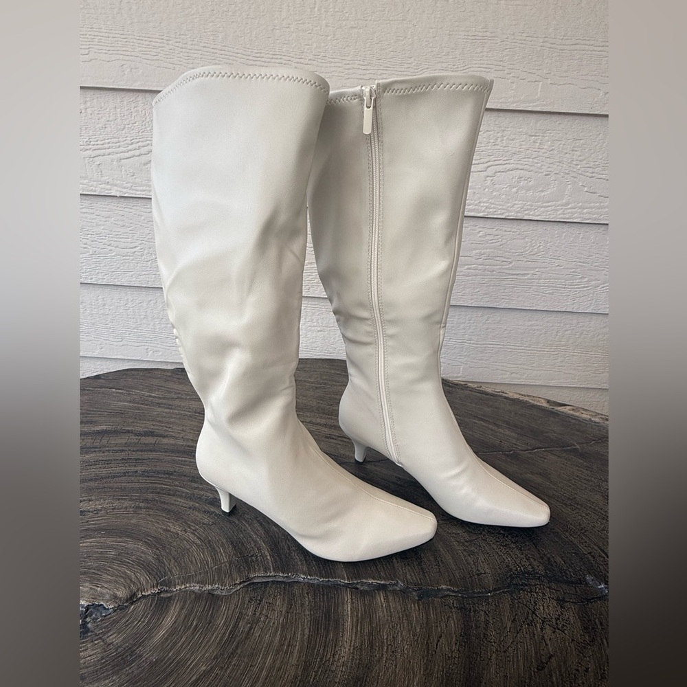 Impo White Heeled Knee-High Boots Size 9M